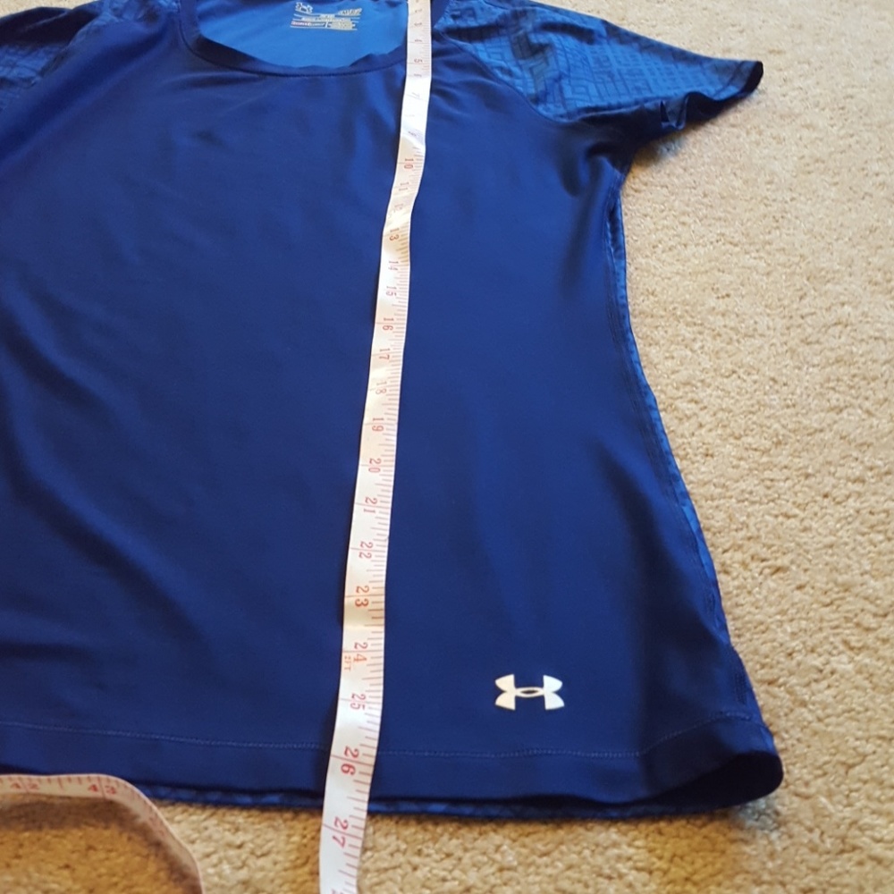 Women's Under armour heat gear shirt size Small - Picture 7 of 8